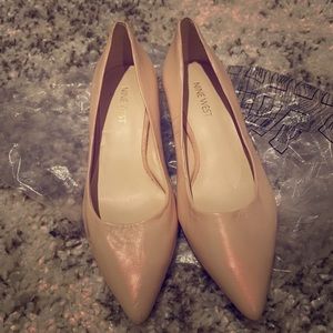 Nine West Light Pink Heels 5M